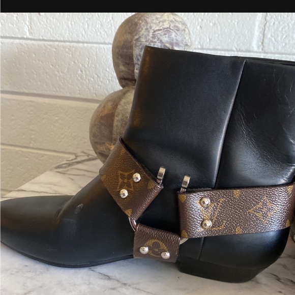 Louis Vuitton boots - Picture 6 of 7